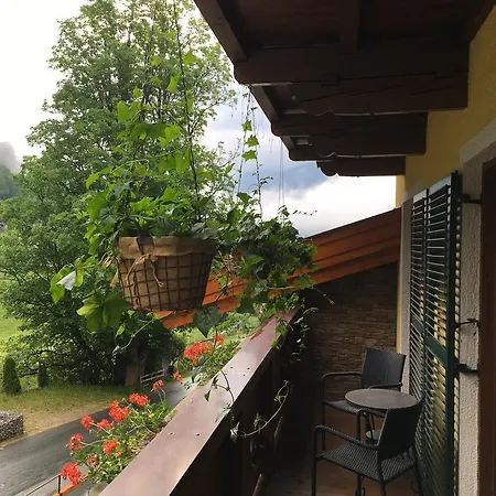 ゲストハウス Marlies