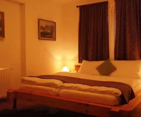 Landhaus Marlies 4* Zell am See
